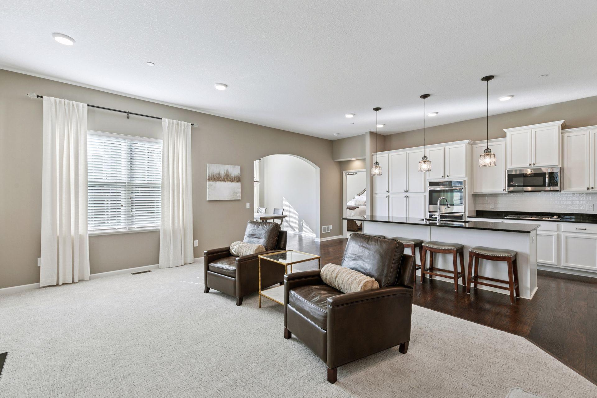 Lakeville, Minnesota, 55044, United States, 3 Bedrooms Bedrooms, ,2 BathroomsBathrooms,Residential,For Sale,1971412