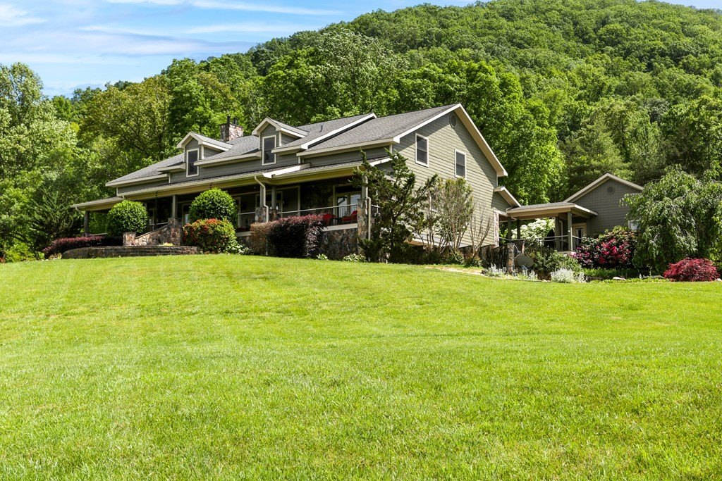 4167 Downings Creek Road, Hayesville, North Carolina, 28904, United States, 4 Bedrooms Bedrooms, ,4 BathroomsBathrooms,Residential,For Sale,4167 Downings Creek Road,1489998