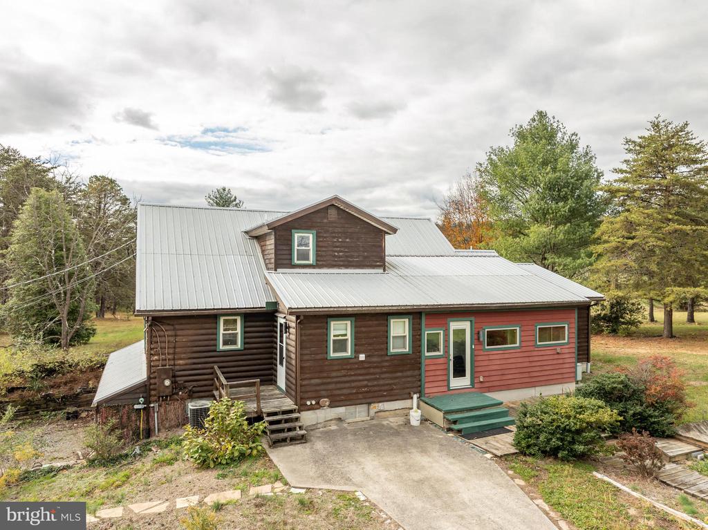 Bloomery, West Virginia, 26817, United States, 3 Bedrooms Bedrooms, ,2 BathroomsBathrooms,Residential,For Sale,1980909