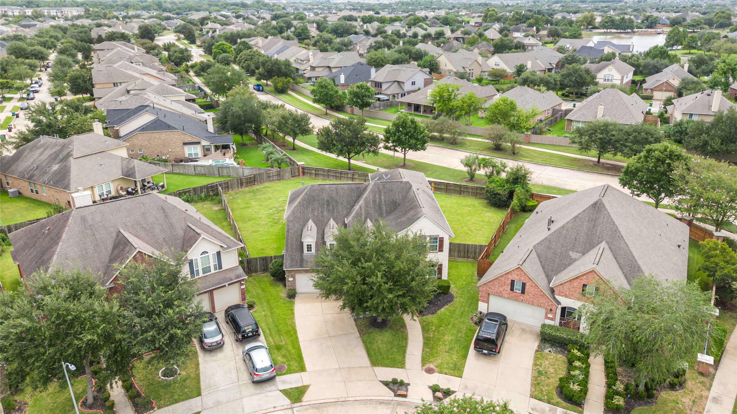 Missouri City, Texas, 77459, United States, 5 Bedrooms Bedrooms, ,4 BathroomsBathrooms,Residential,For Sale,1906951