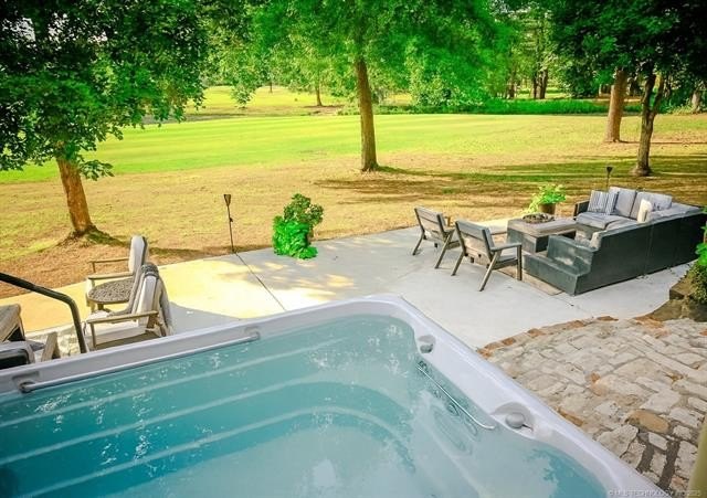 Tahlequah, Oklahoma, 74464, United States, 5 Bedrooms Bedrooms, ,5 BathroomsBathrooms,Residential,For Sale,1982771