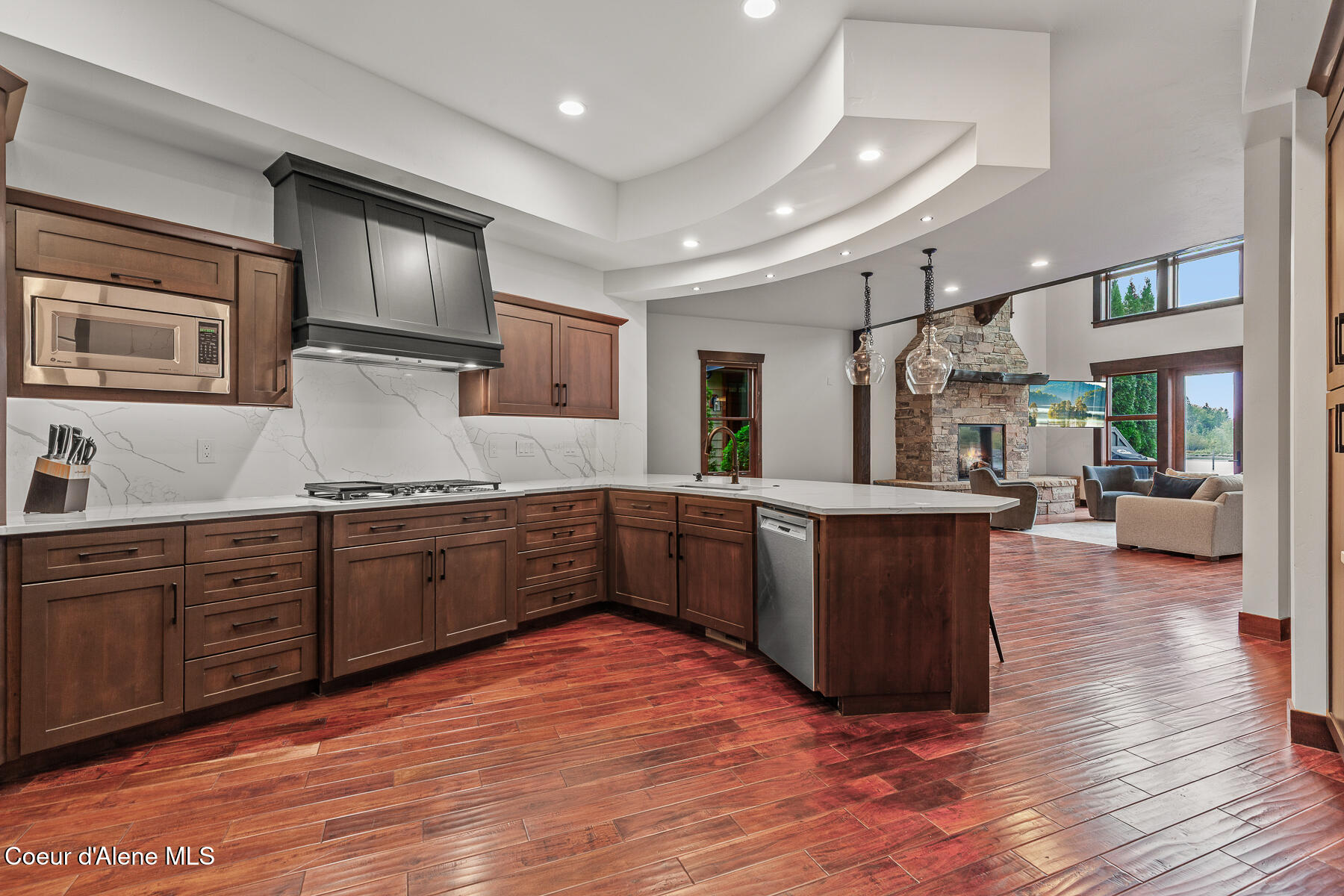 Coeur d'Alene, Idaho, 83814, United States, 4 Bedrooms Bedrooms, ,4 BathroomsBathrooms,Residential,For Sale,2012551