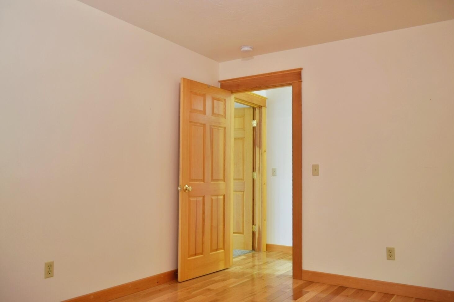 Cave Junction, Oregon, 97523, United States, 3 Bedrooms Bedrooms, ,3 BathroomsBathrooms,Residential,For Sale,1975674