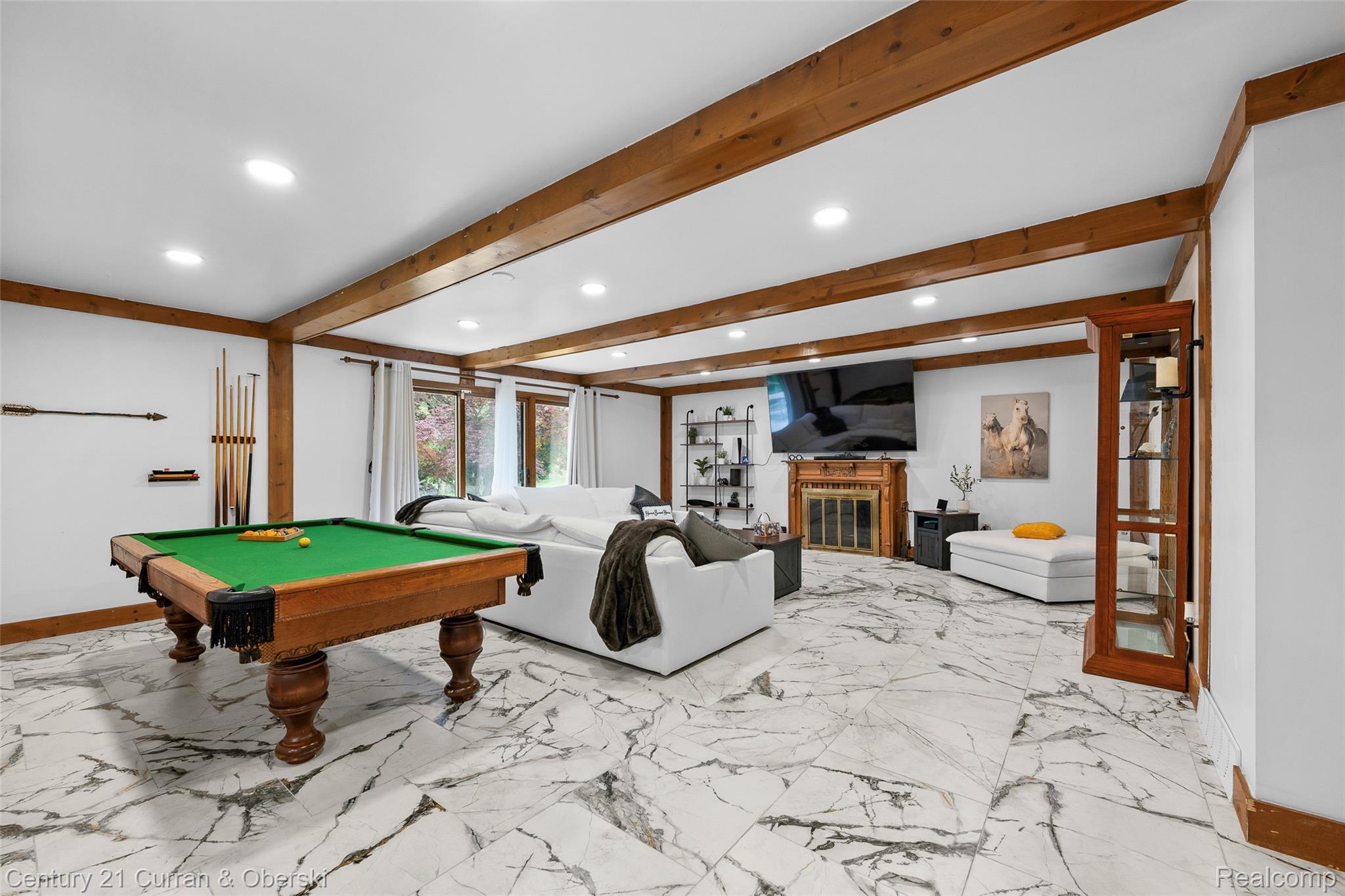 Farmington Hills, Michigan, 48331, United States, 4 Bedrooms Bedrooms, ,3 BathroomsBathrooms,Residential,For Sale,1976477