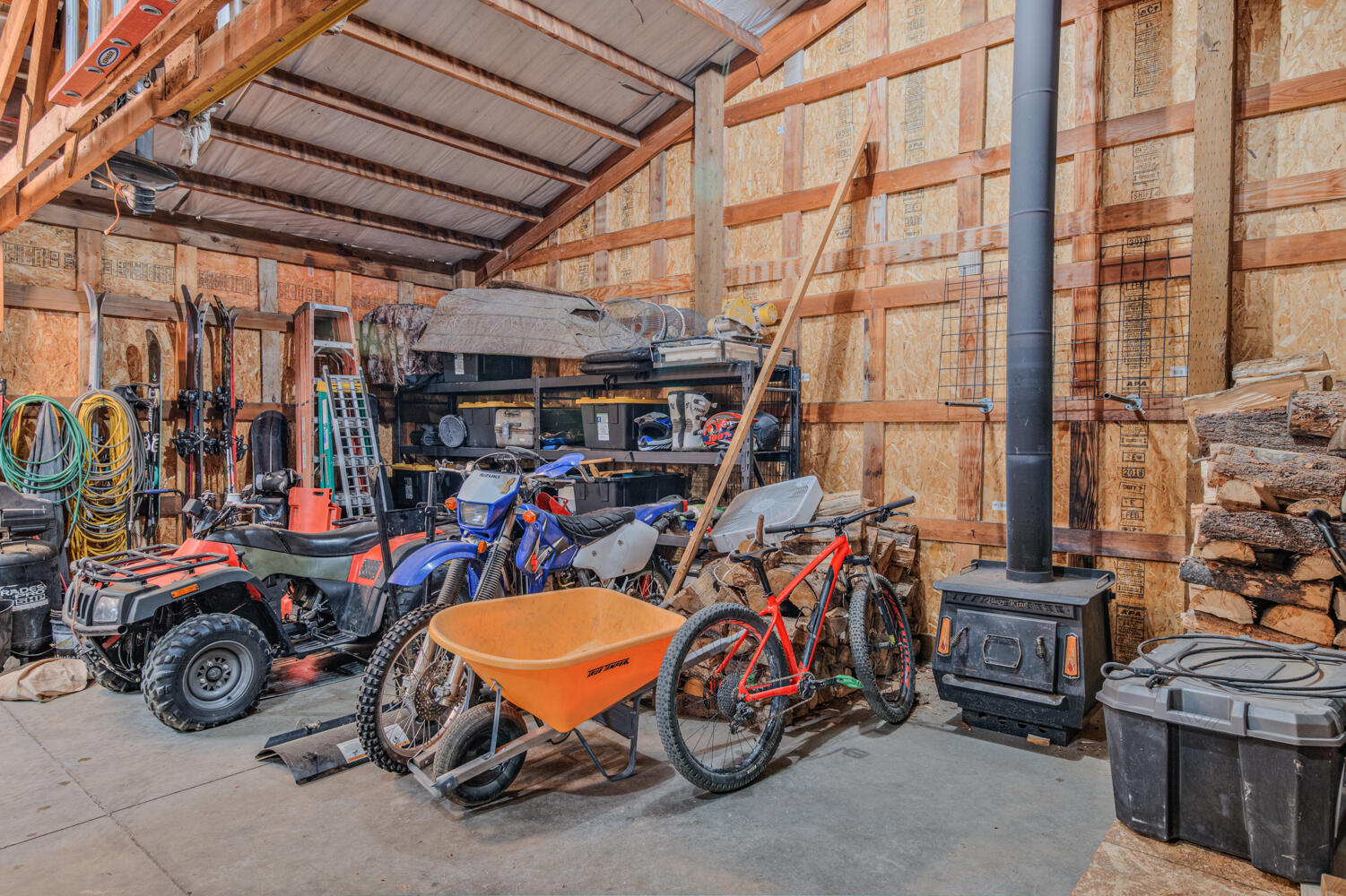 La Pine, Oregon, 97739, United States, 3 Bedrooms Bedrooms, ,2 BathroomsBathrooms,Residential,For Sale,1976945