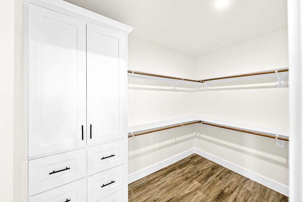 Kerrville, Texas, 78028, United States, 4 Bedrooms Bedrooms, ,3 BathroomsBathrooms,Residential,For Sale,2008788