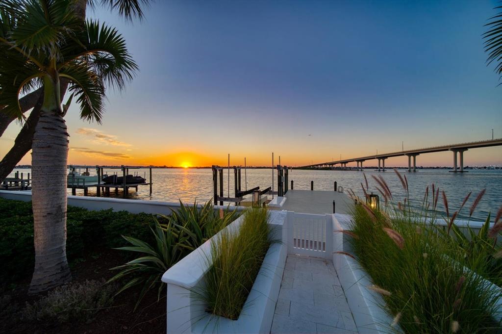 Largo, Florida, 33770, United States, 3 Bedrooms Bedrooms, ,4 BathroomsBathrooms,Residential,For Sale,1989168