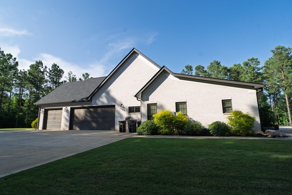 Cataula, Georgia, 31804, United States, 4 Bedrooms Bedrooms, ,5 BathroomsBathrooms,Residential,For Sale,1890486