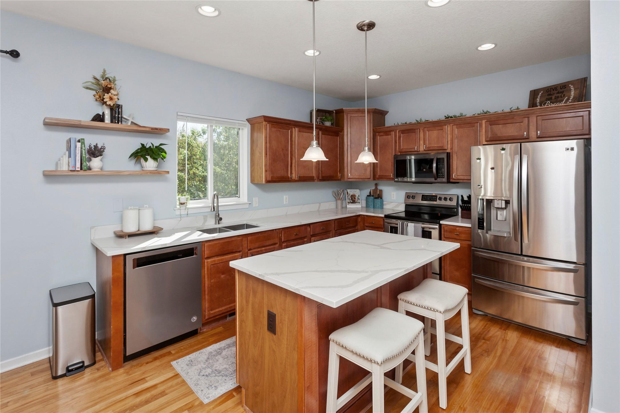 Ankeny, Iowa, 50021, United States, 5 Bedrooms Bedrooms, ,4 BathroomsBathrooms,Residential,For Sale,1976542