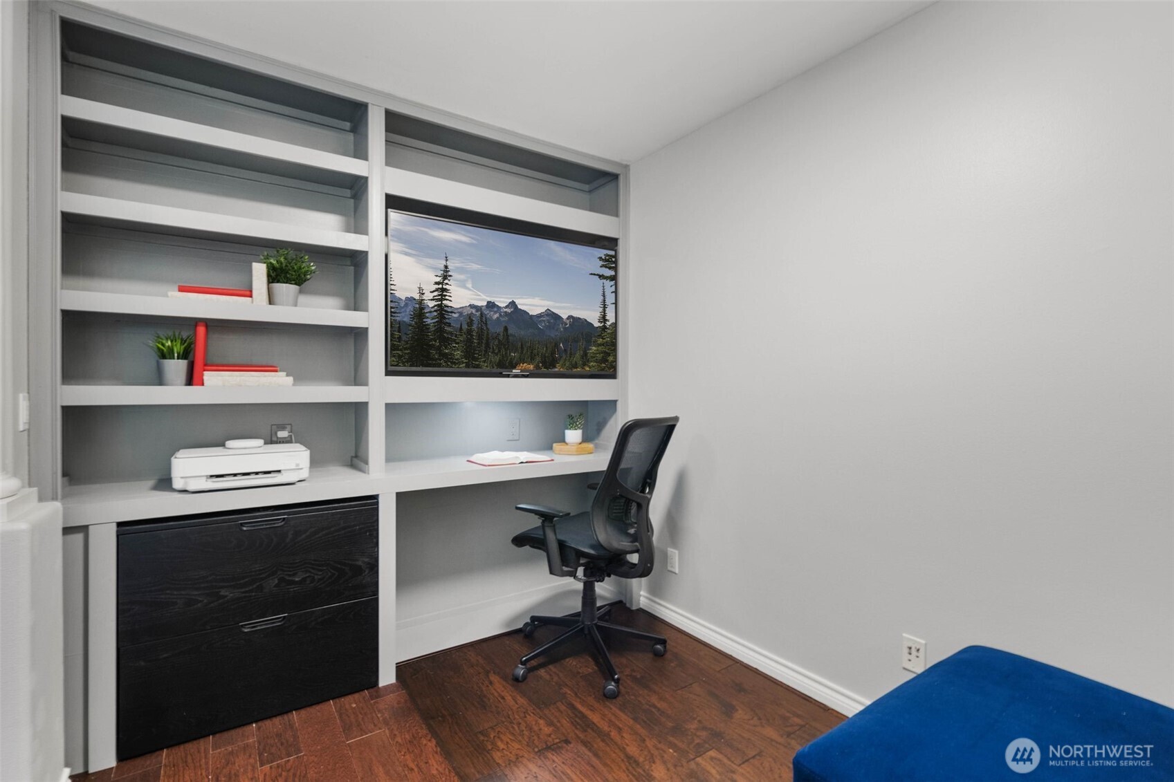 Seattle, Washington, 98116, United States, 2 Bedrooms Bedrooms, ,2 BathroomsBathrooms,Residential,For Sale,1949769