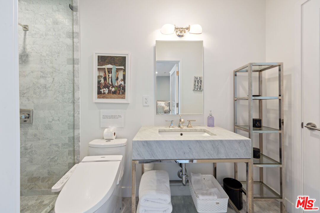 Malibu, California, 90265, United States, 3 Bedrooms Bedrooms, ,4 BathroomsBathrooms,Residential,For Sale,1722107