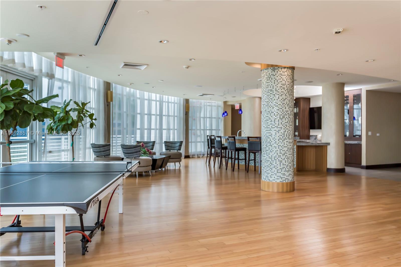 Miami, Florida, 33132, United States, 2 Bedrooms Bedrooms, ,2 BathroomsBathrooms,Residential,For Sale,1838941