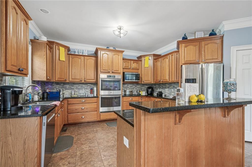 Stockbridge, Georgia, 30281, United States, 5 Bedrooms Bedrooms, ,4 BathroomsBathrooms,Residential,For Sale,1975604