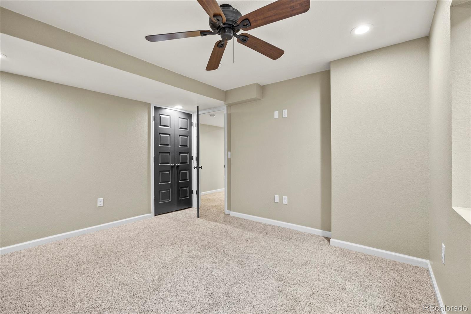 Aurora, Colorado, 80018, United States, 5 Bedrooms Bedrooms, ,3 BathroomsBathrooms,Residential,For Sale,1993047