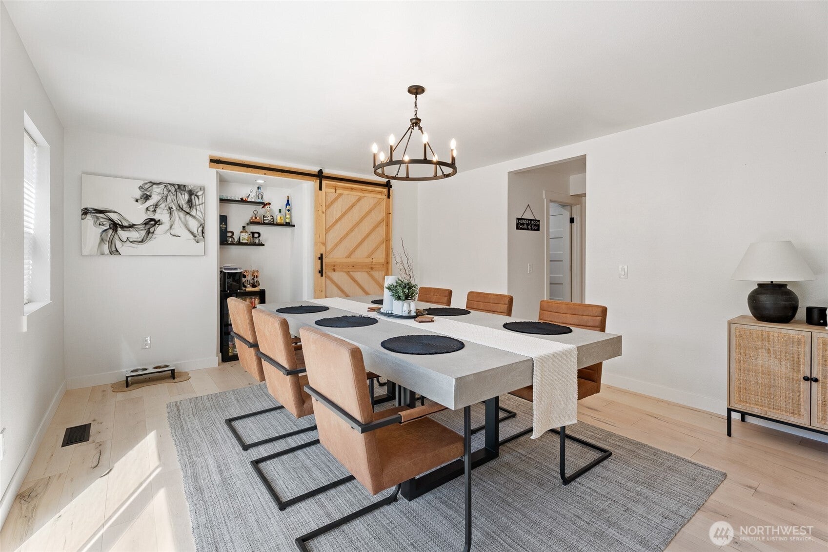 Wenatchee, Washington, 98801, United States, 3 Bedrooms Bedrooms, ,2 BathroomsBathrooms,Residential,For Sale,1939564