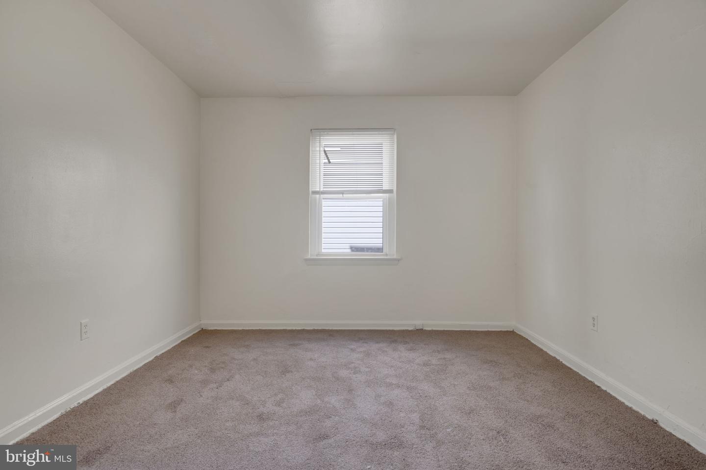 Washington, District of Columbia, 20020, United States, ,Residential,For Sale,1988092