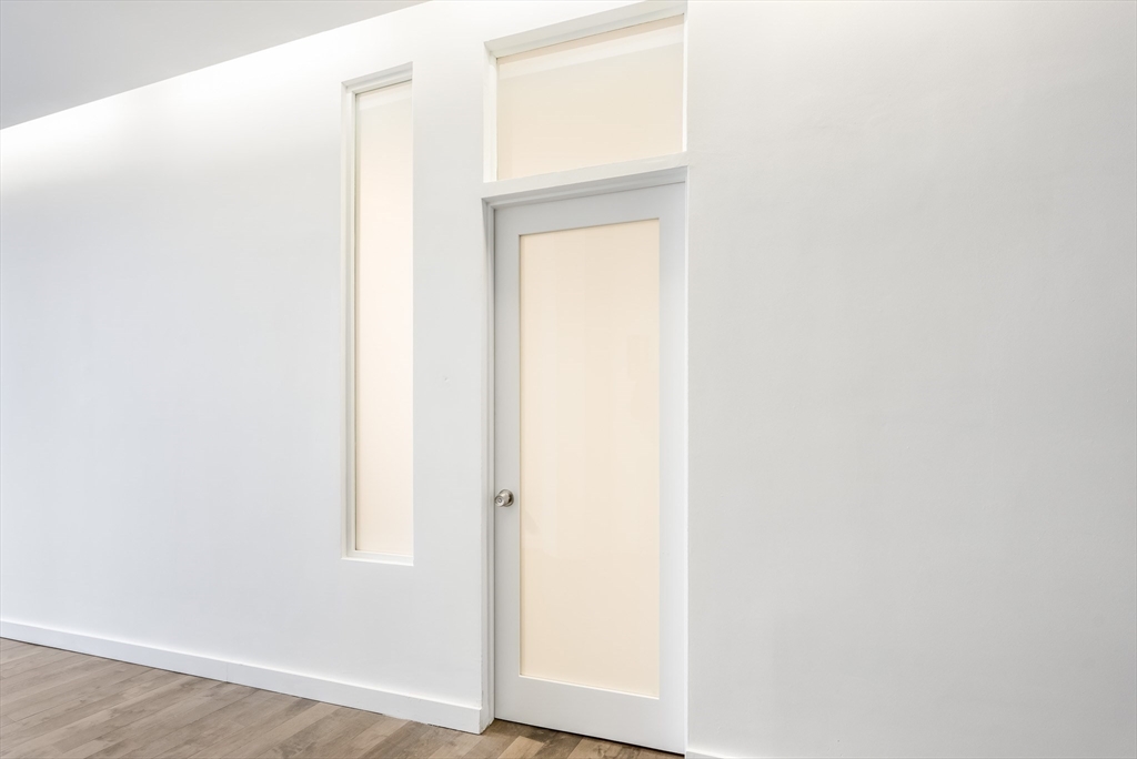 Somerville, Massachusetts, 02143, United States, 3 Bedrooms Bedrooms, ,2 BathroomsBathrooms,Residential,For Sale,1938826