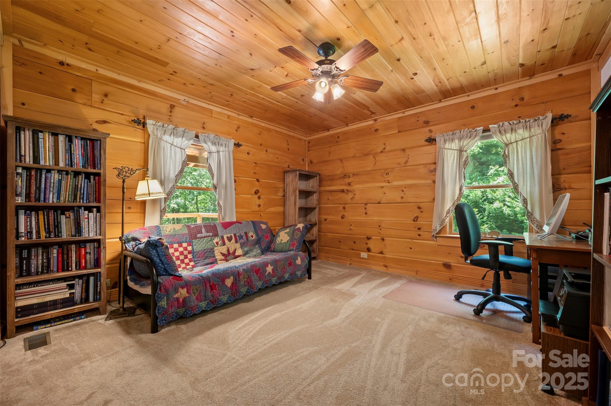 Saluda, North Carolina, 28773, United States, 3 Bedrooms Bedrooms, ,3 BathroomsBathrooms,Residential,For Sale,1996428