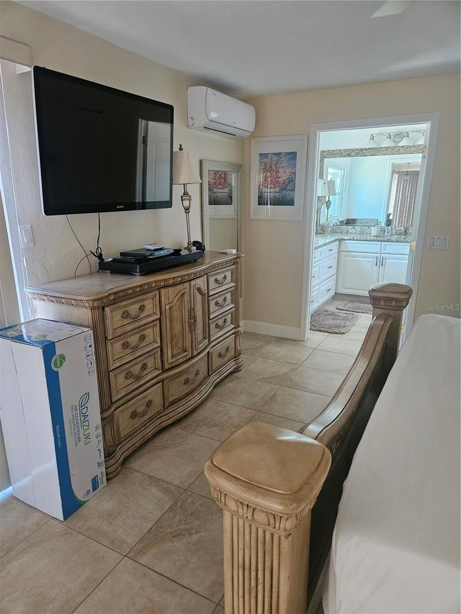 CAPE CORAL, Florida, 33914, United States, 4 Bedrooms Bedrooms, ,4 BathroomsBathrooms,Residential,For Sale,1910692