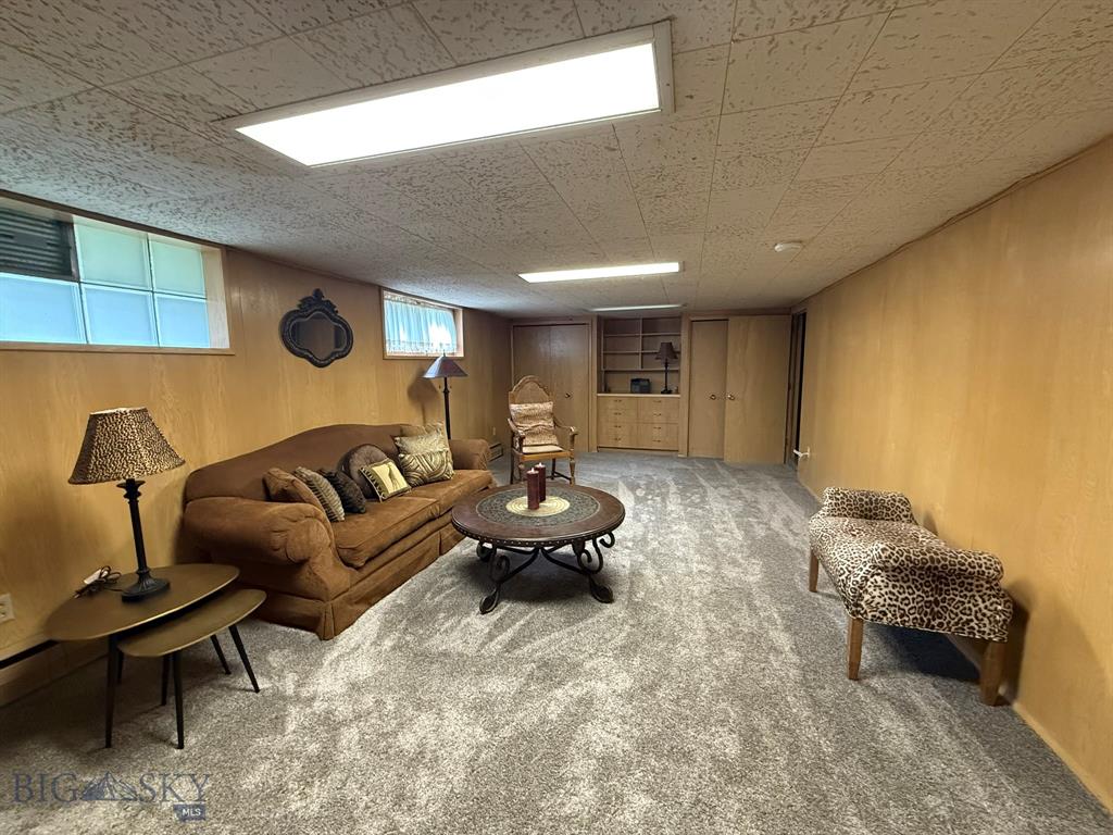 Butte, Montana, 59701, United States, 5 Bedrooms Bedrooms, ,3 BathroomsBathrooms,Residential,For Sale,1981249