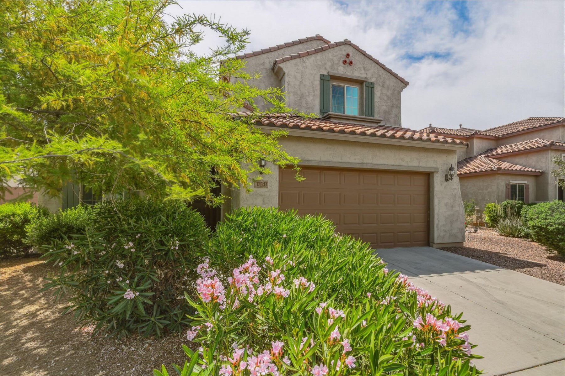  17543 W Buckhorn Trail  Surprise, AZ - 物件實景