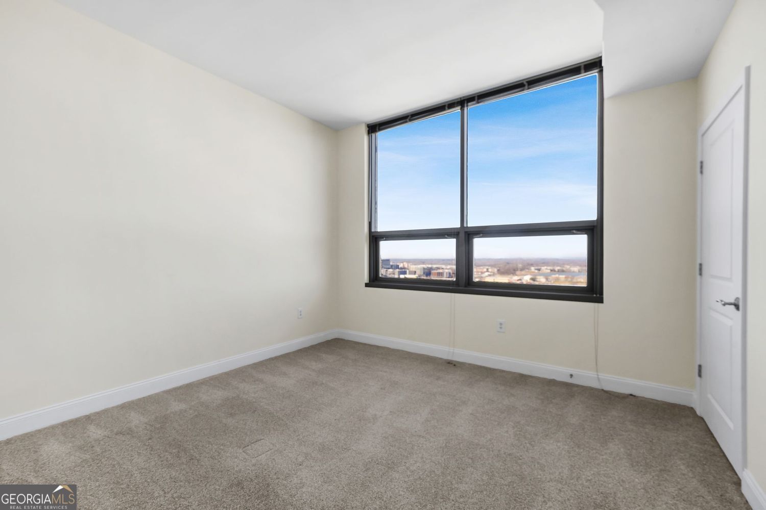 Atlanta, Georgia, 30363, United States, 2 Bedrooms Bedrooms, ,3 BathroomsBathrooms,Residential,For Sale,2012168