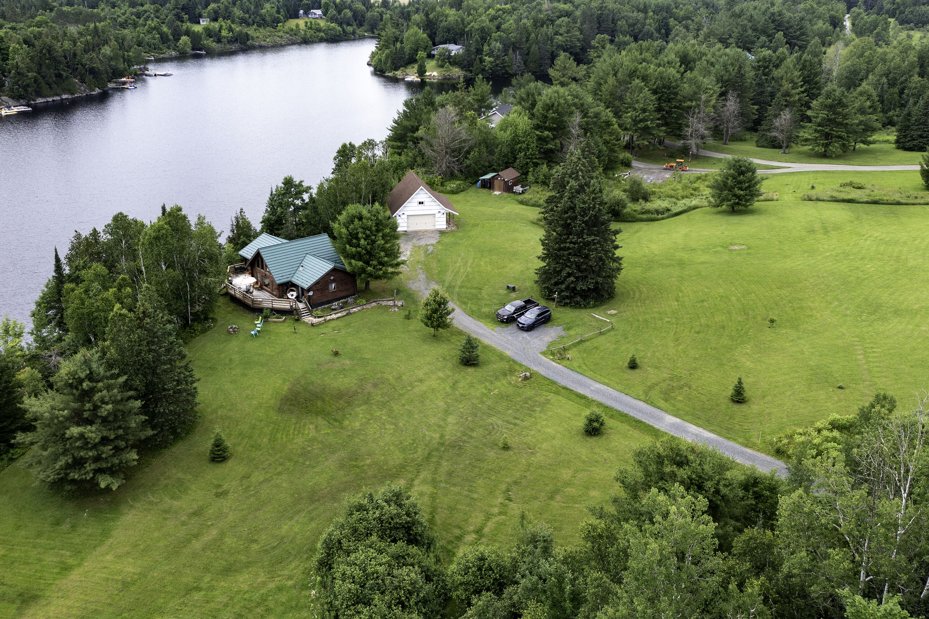  Stunning Moffat Lake Home - 物件實景