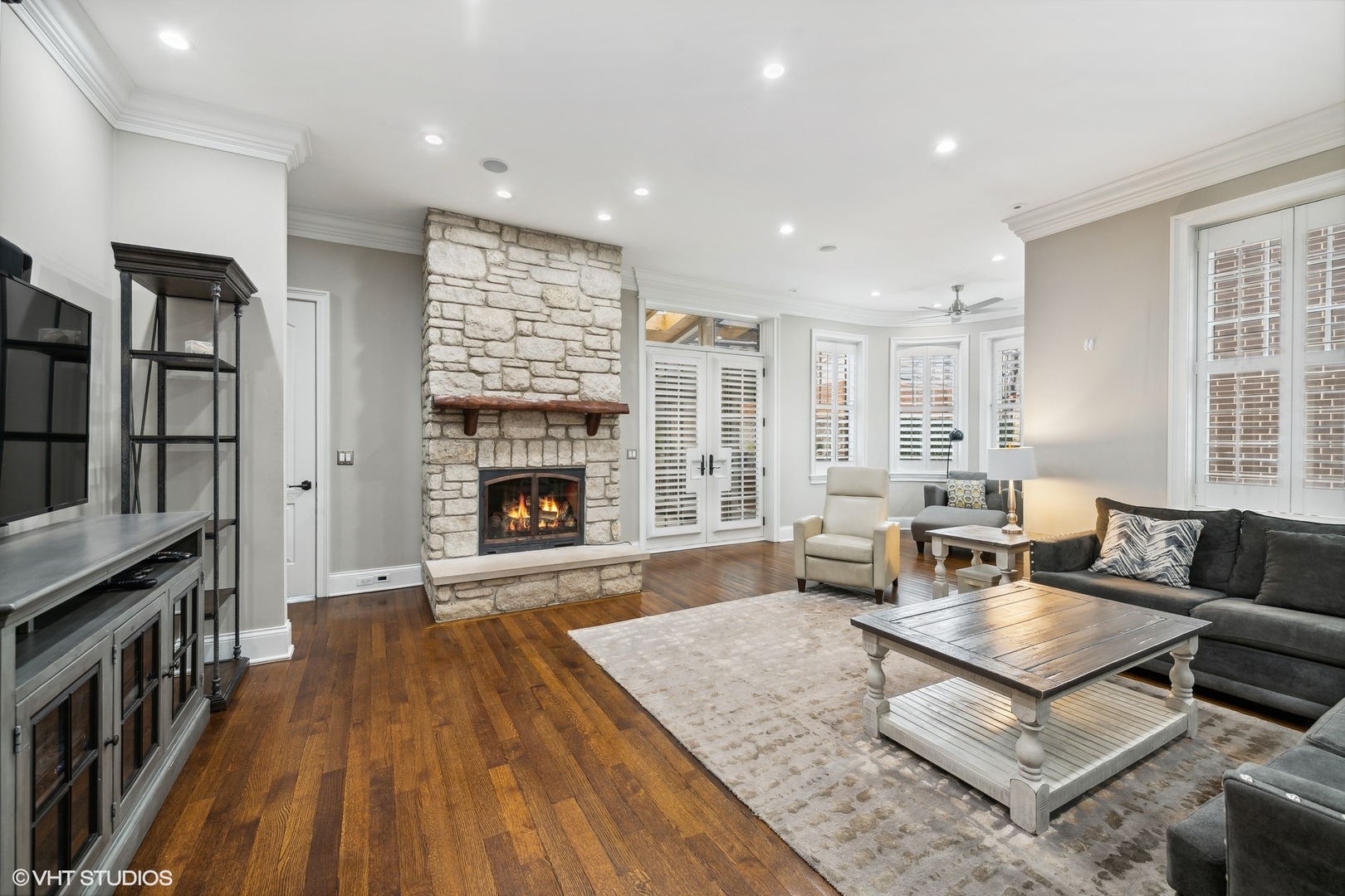 1515 N North Park Avenue, Chicago, Illinois, 60610, United States, 7 Bedrooms Bedrooms, ,6 BathroomsBathrooms,Residential,For Sale,1515 N North Park Avenue,1247727