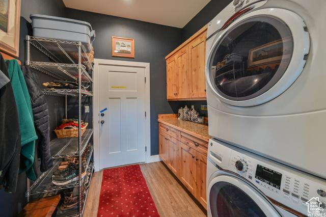 Heber City, Utah, 84032, United States, 3 Bedrooms Bedrooms, ,2 BathroomsBathrooms,Residential,For Sale,1923667