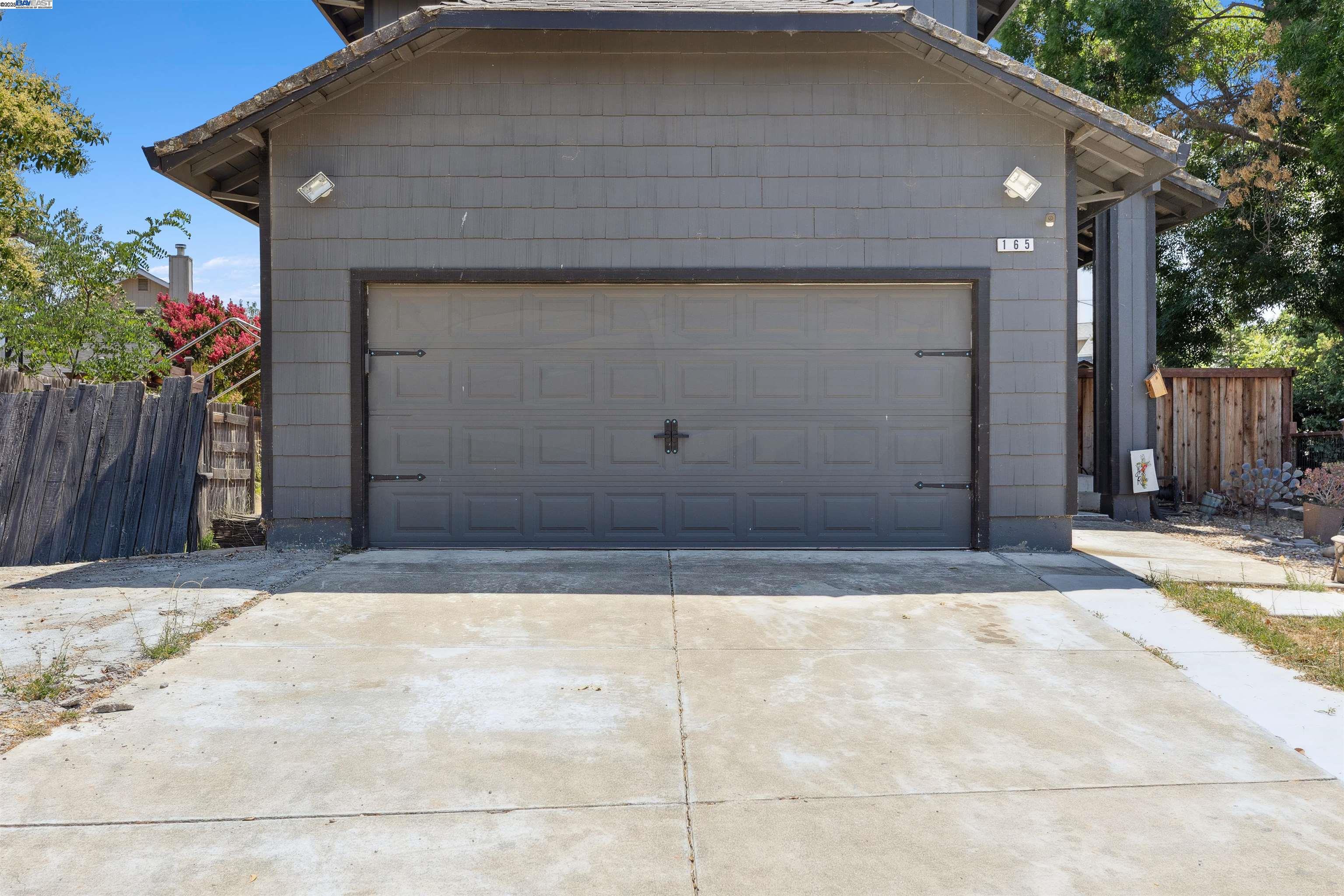 Vacaville, California, 95687, United States, 3 Bedrooms Bedrooms, ,3 BathroomsBathrooms,Residential,For Sale,1975842