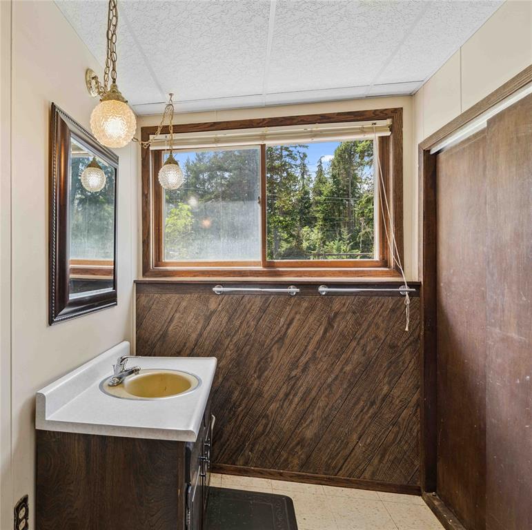 Whitefish, Montana, 59937, United States, 6 Bedrooms Bedrooms, ,3 BathroomsBathrooms,Residential,For Sale,1980352