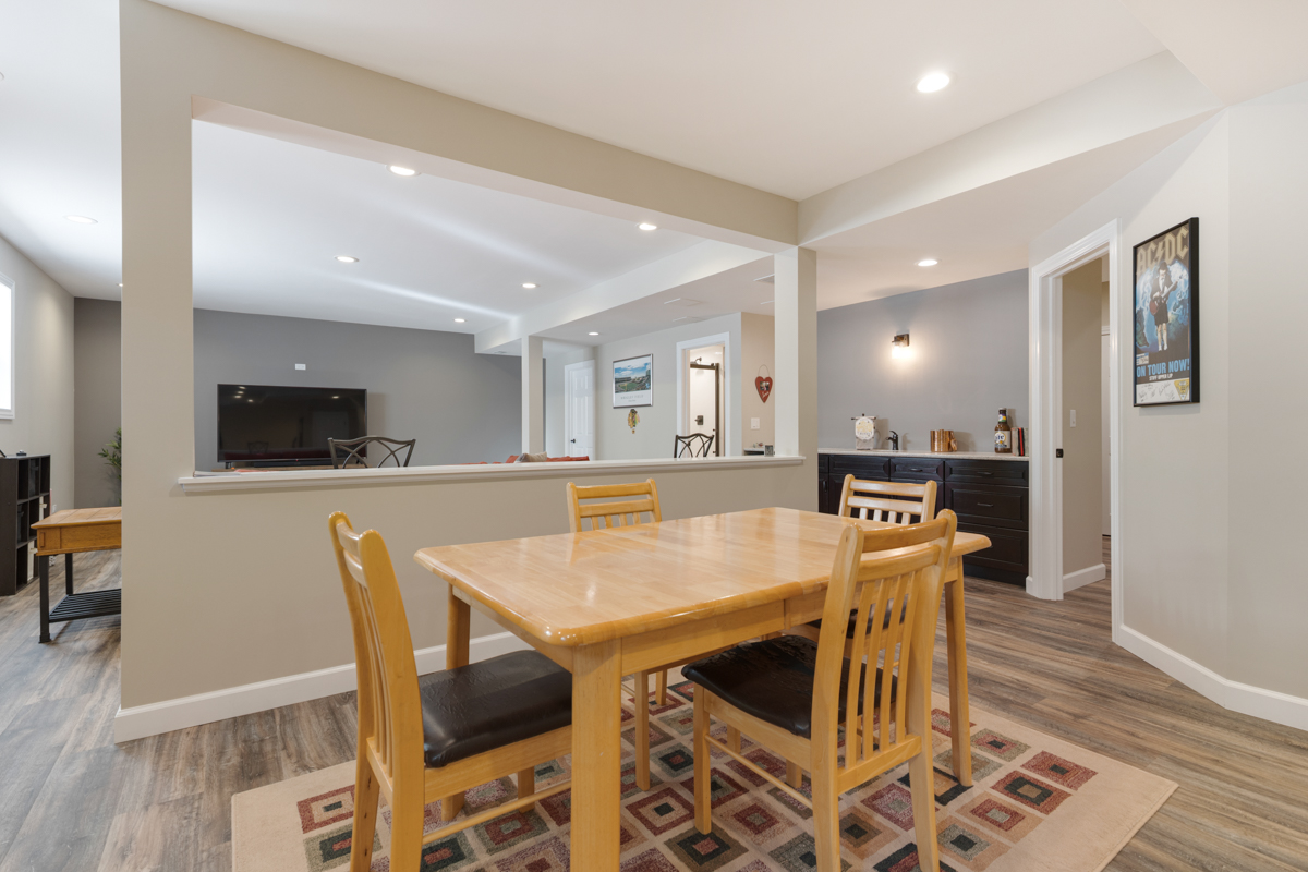 Hampshire, Illinois, 60140, United States, 3 Bedrooms Bedrooms, ,3 BathroomsBathrooms,Residential,For Sale,1978755