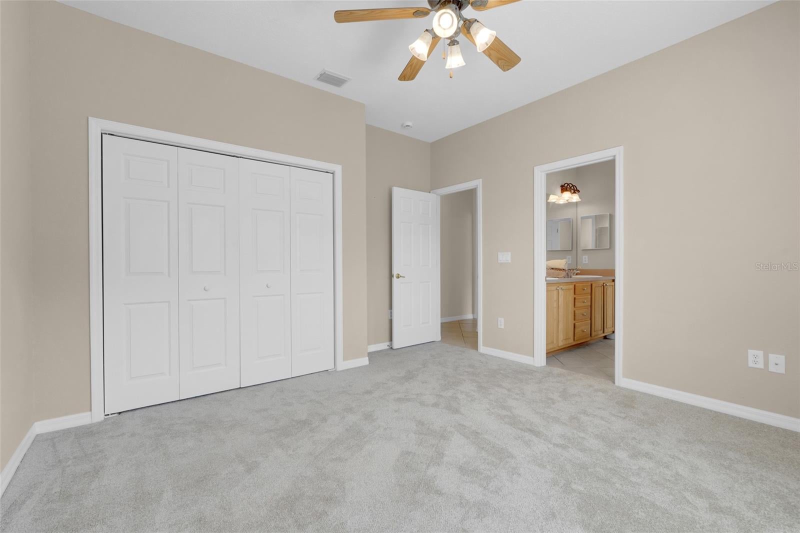 CLERMONT, Florida, 34711, United States, 4 Bedrooms Bedrooms, ,4 BathroomsBathrooms,Residential,For Sale,2003496