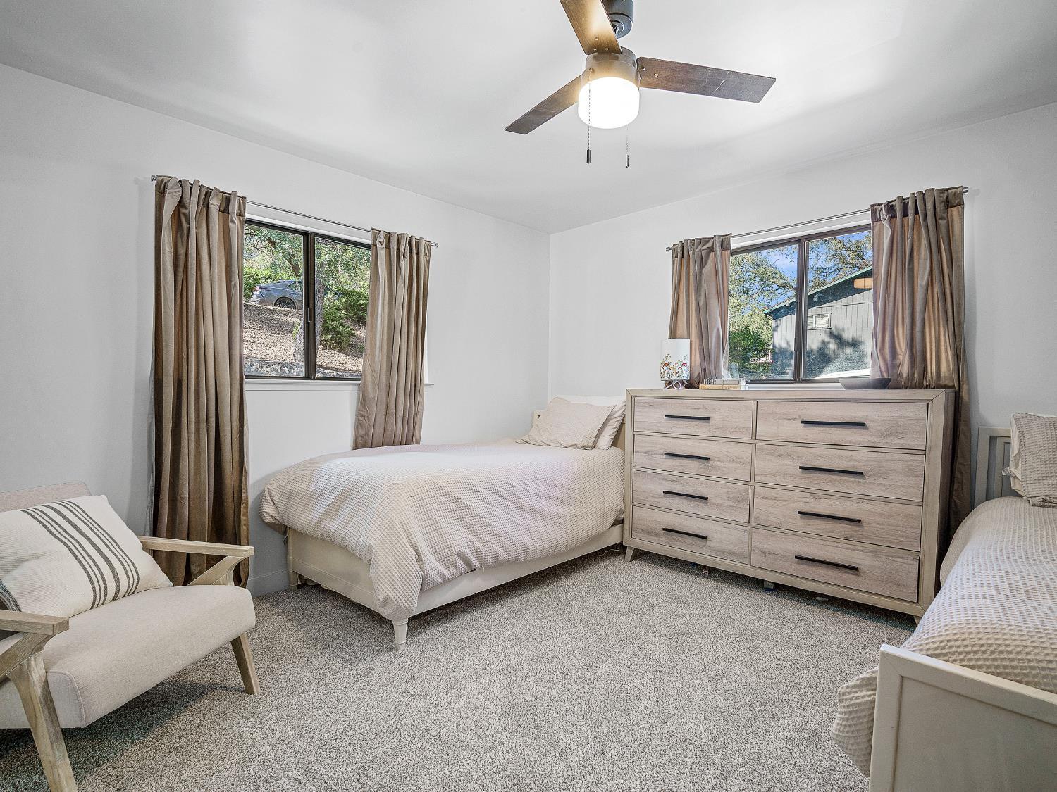 Shingle Springs, California, 95682, United States, 4 Bedrooms Bedrooms, ,3 BathroomsBathrooms,Residential,For Sale,1982328