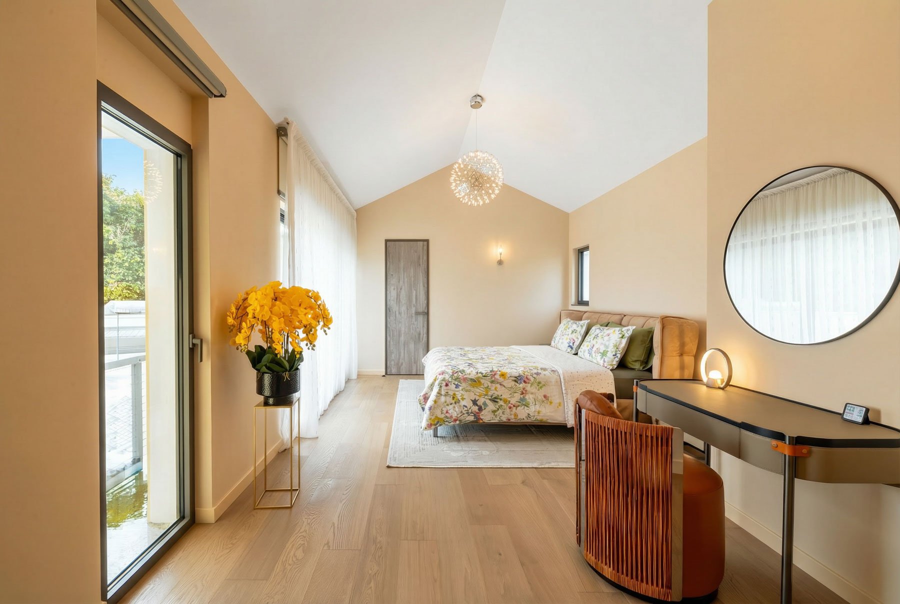  Statement Living: A Seven-Bedroom Villa with Private Pool in Limassol - 物件實景