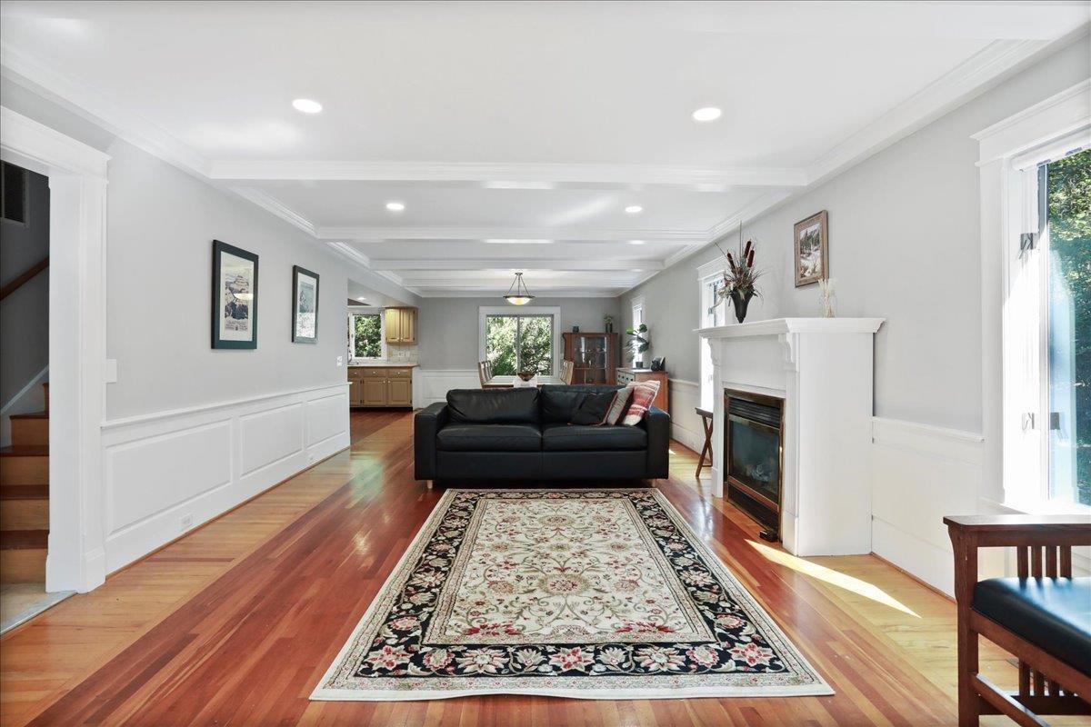 Mcgaheysville, Virginia, 22840, United States, 4 Bedrooms Bedrooms, ,4 BathroomsBathrooms,Residential,For Sale,1877155