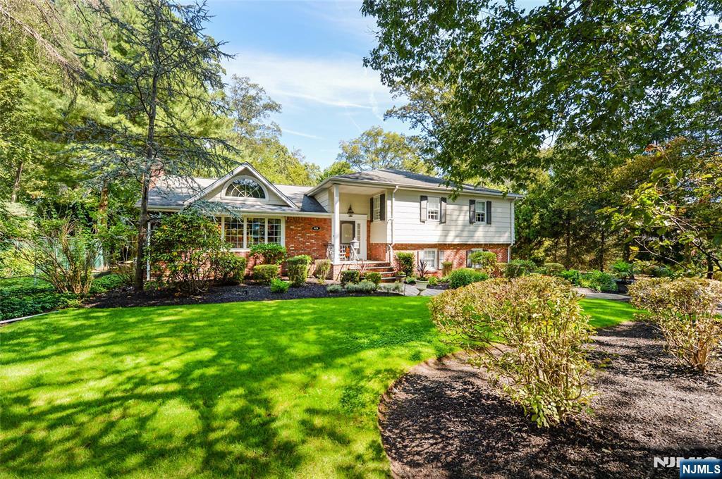 Wyckoff, New Jersey, 07481, United States, 4 Bedrooms Bedrooms, ,3 BathroomsBathrooms,Residential,For Sale,1950847