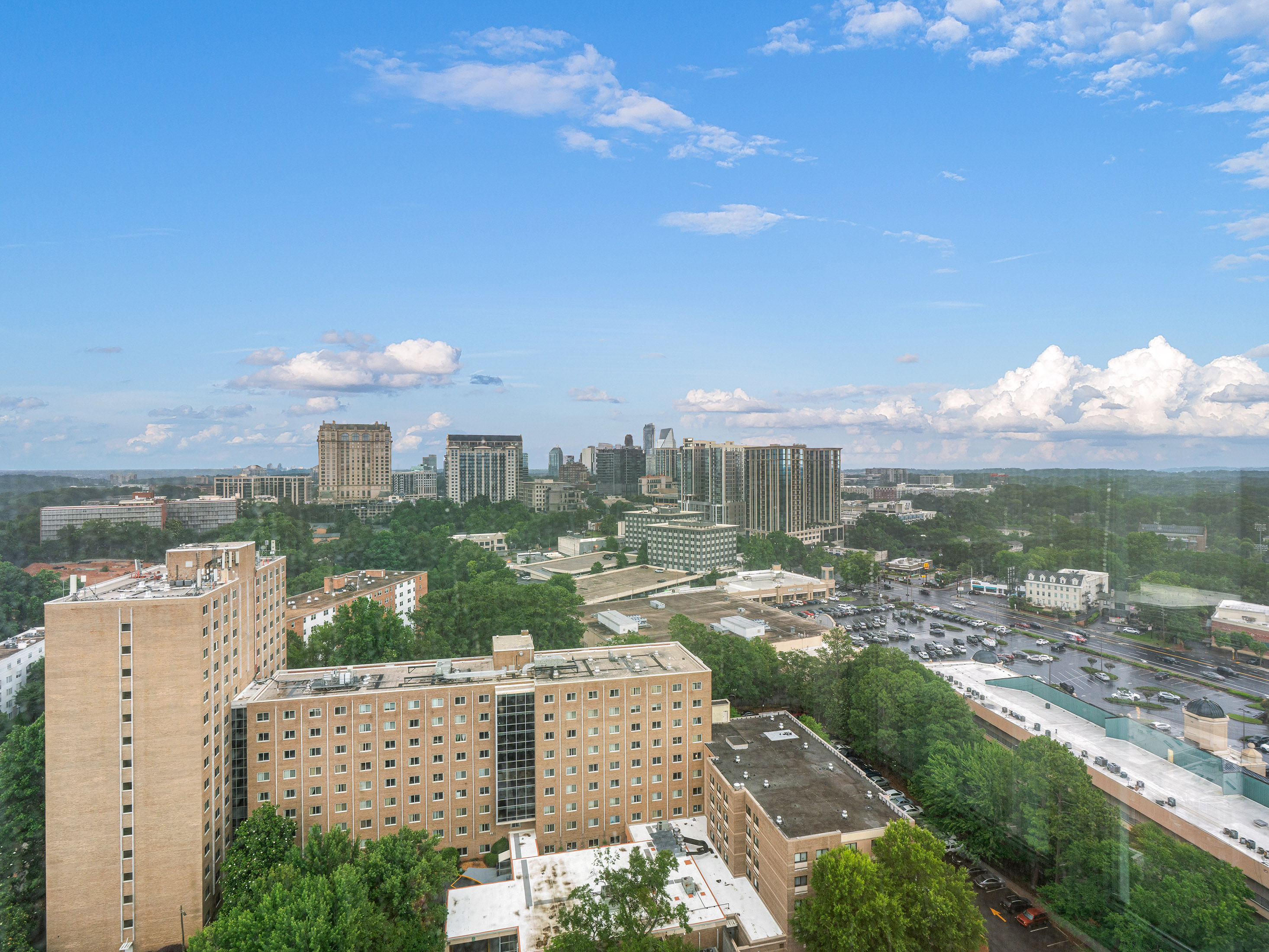  Elevated Living at Beautifully Renovated Buckhead Residence - 物件實景