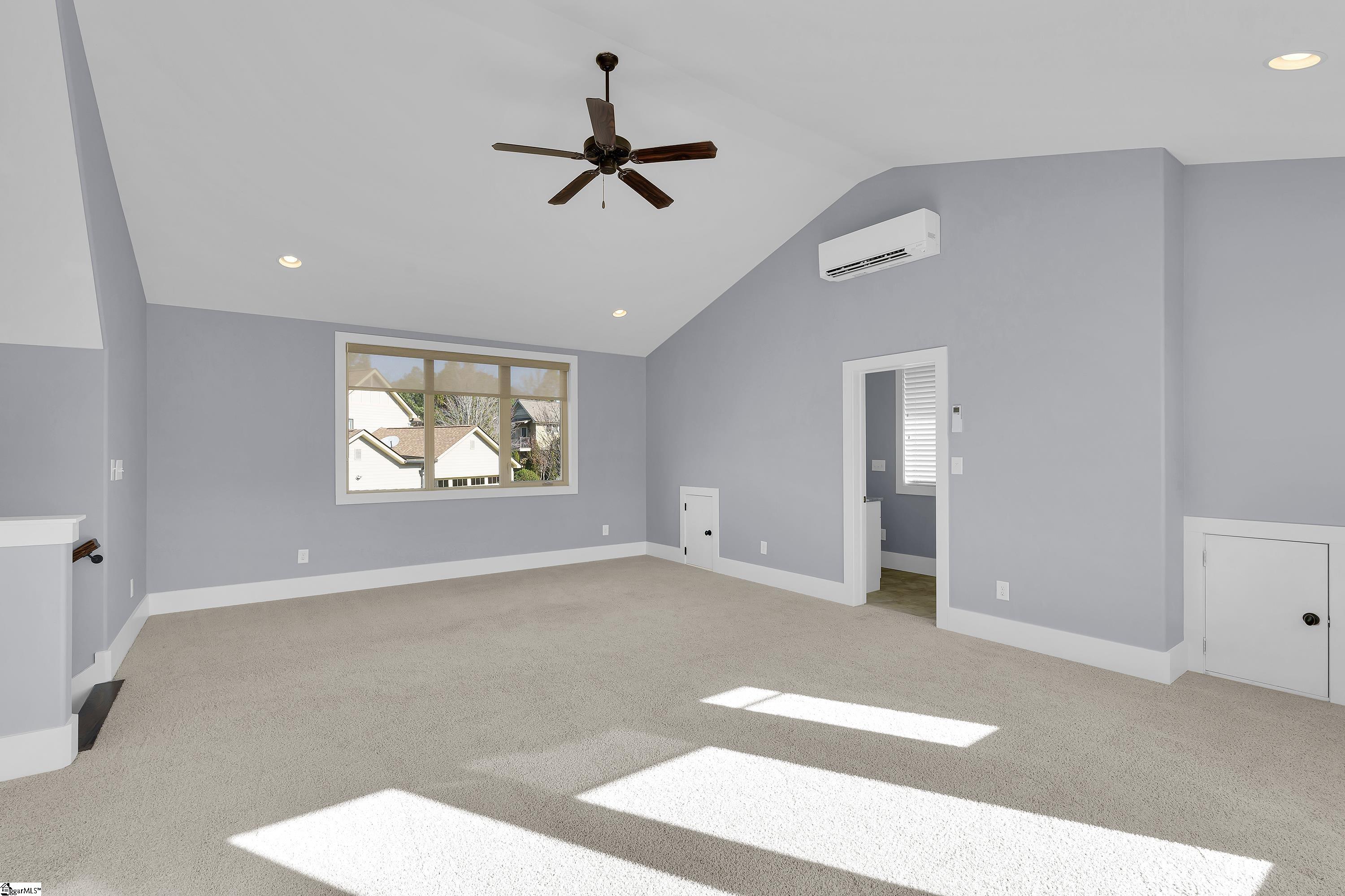 Piedmont, South Carolina, 29673, United States, 4 Bedrooms Bedrooms, ,4 BathroomsBathrooms,Residential,For Sale,2002140