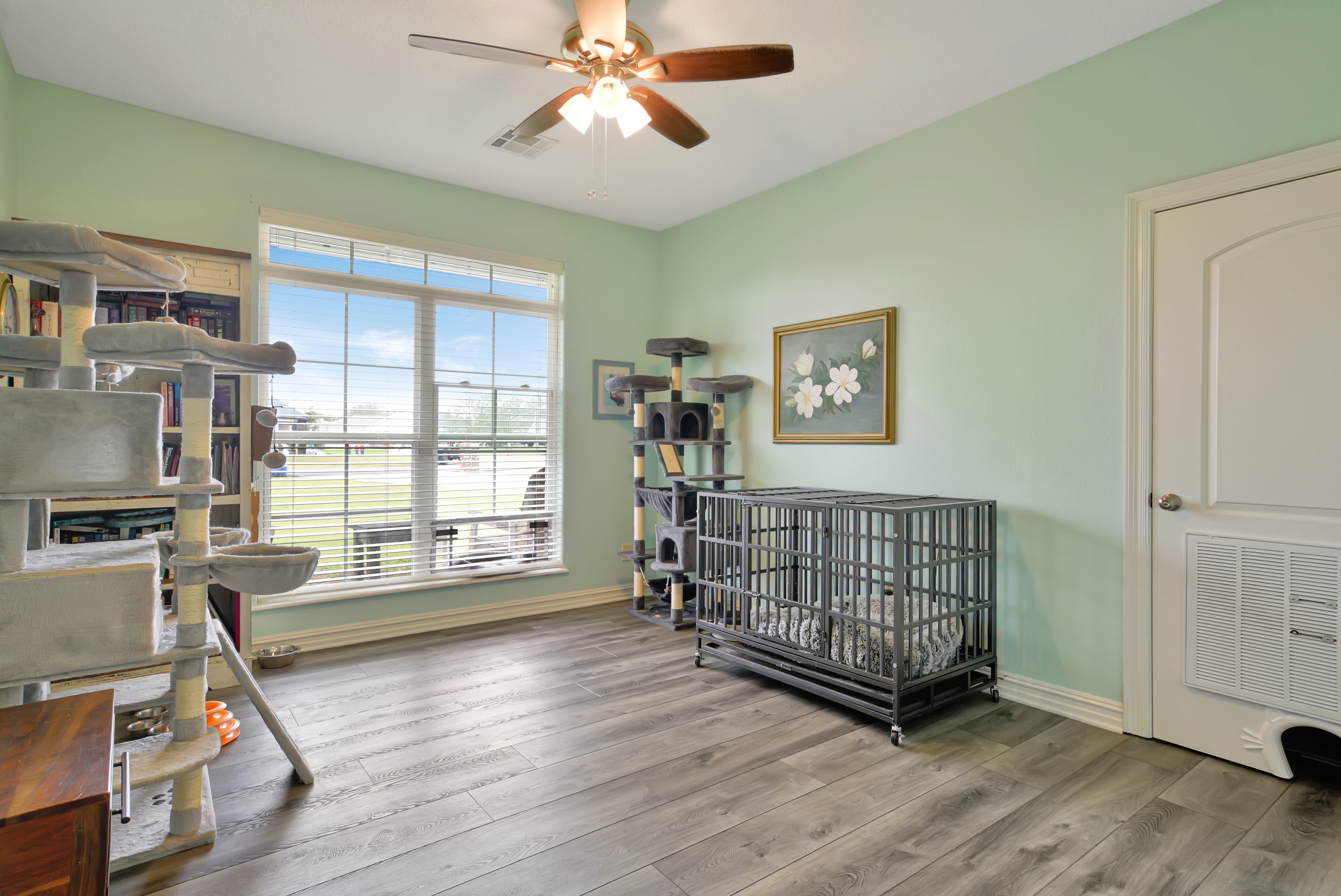 Westlake, Louisiana, 70669, United States, 4 Bedrooms Bedrooms, ,3 BathroomsBathrooms,Residential,For Sale,2001563