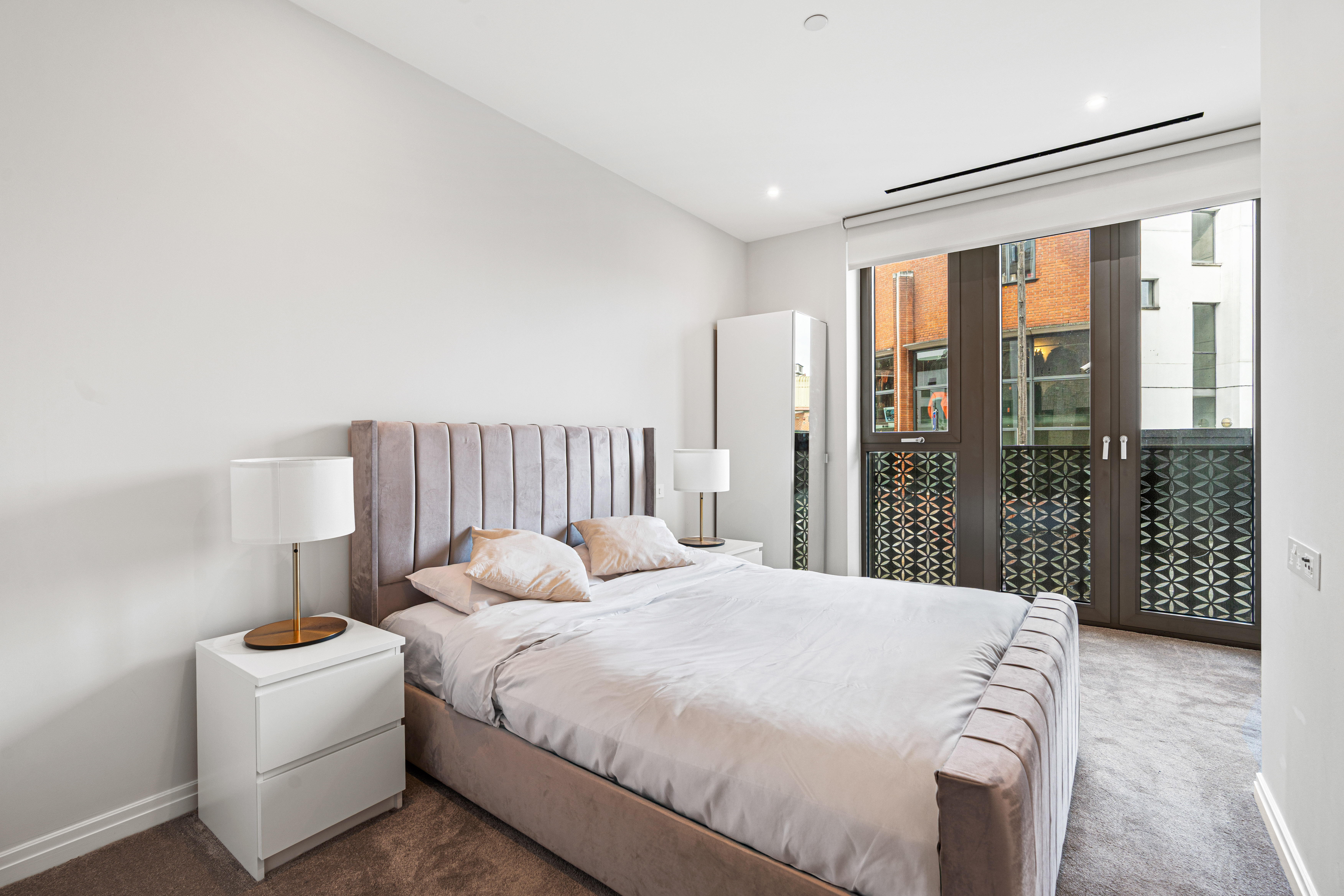  A Contemporary Two-Bedroom Apartment with a Balcony at King’s Road Park - 物件實景