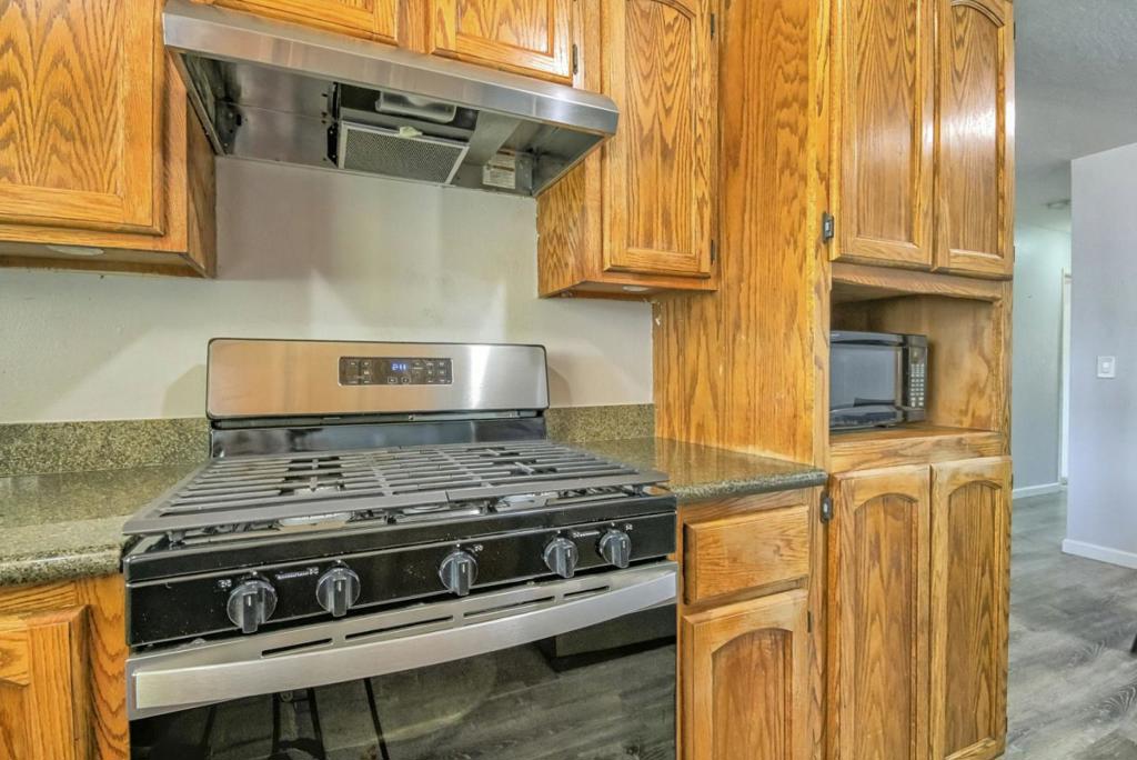 Watsonville, California, 95076, United States, 3 Bedrooms Bedrooms, ,2 BathroomsBathrooms,Residential,For Sale,1976006