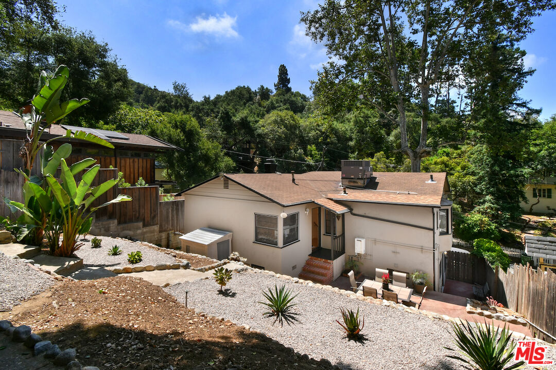 Los Angeles, California, 90077, United States, 3 Bedrooms Bedrooms, ,2 BathroomsBathrooms,Residential,For Sale,1901054