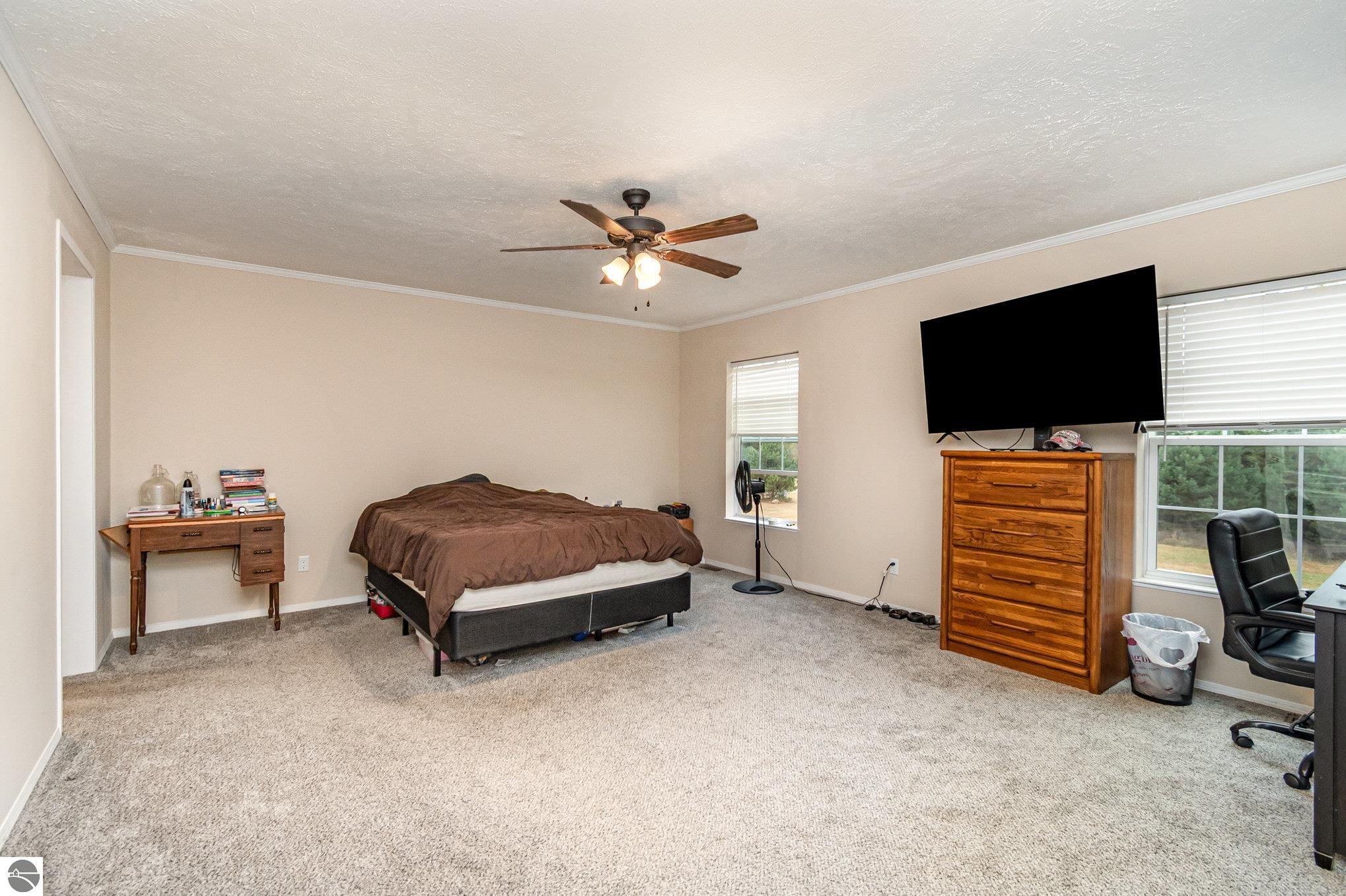 Vestaburg, Michigan, 48891, United States, 6 Bedrooms Bedrooms, ,3 BathroomsBathrooms,Residential,For Sale,1976935