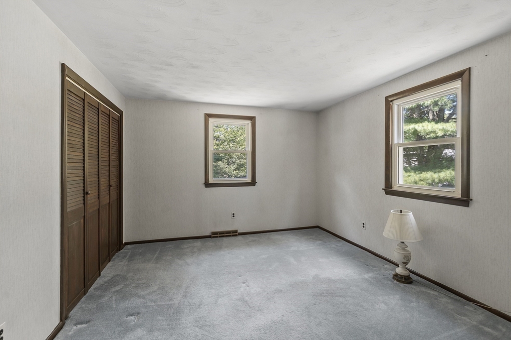 Peabody, Massachusetts, 01960, United States, 4 Bedrooms Bedrooms, ,2 BathroomsBathrooms,Residential,For Sale,1939511