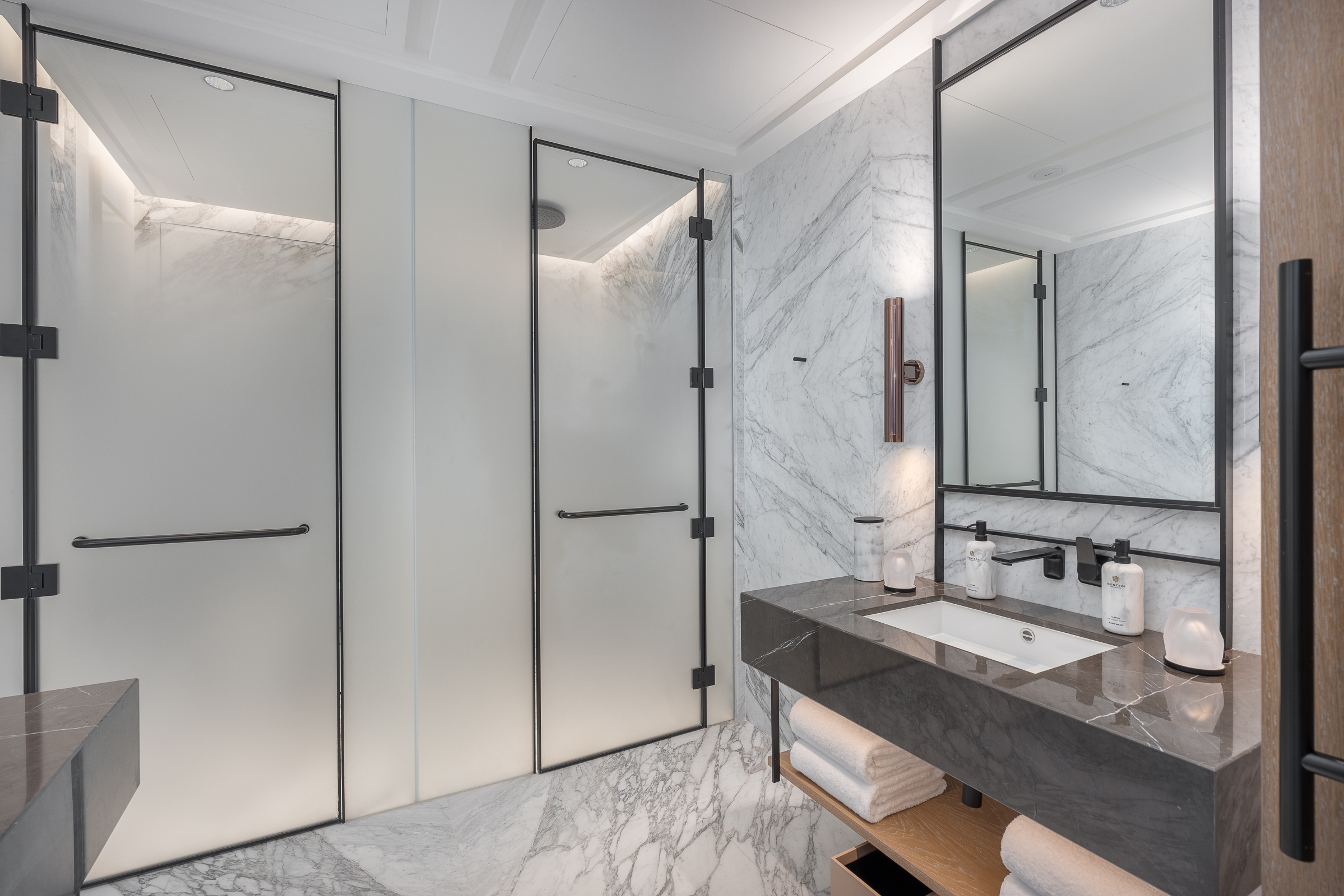  Fully Furnished Serviced Apartment by One and Only - 物件實景