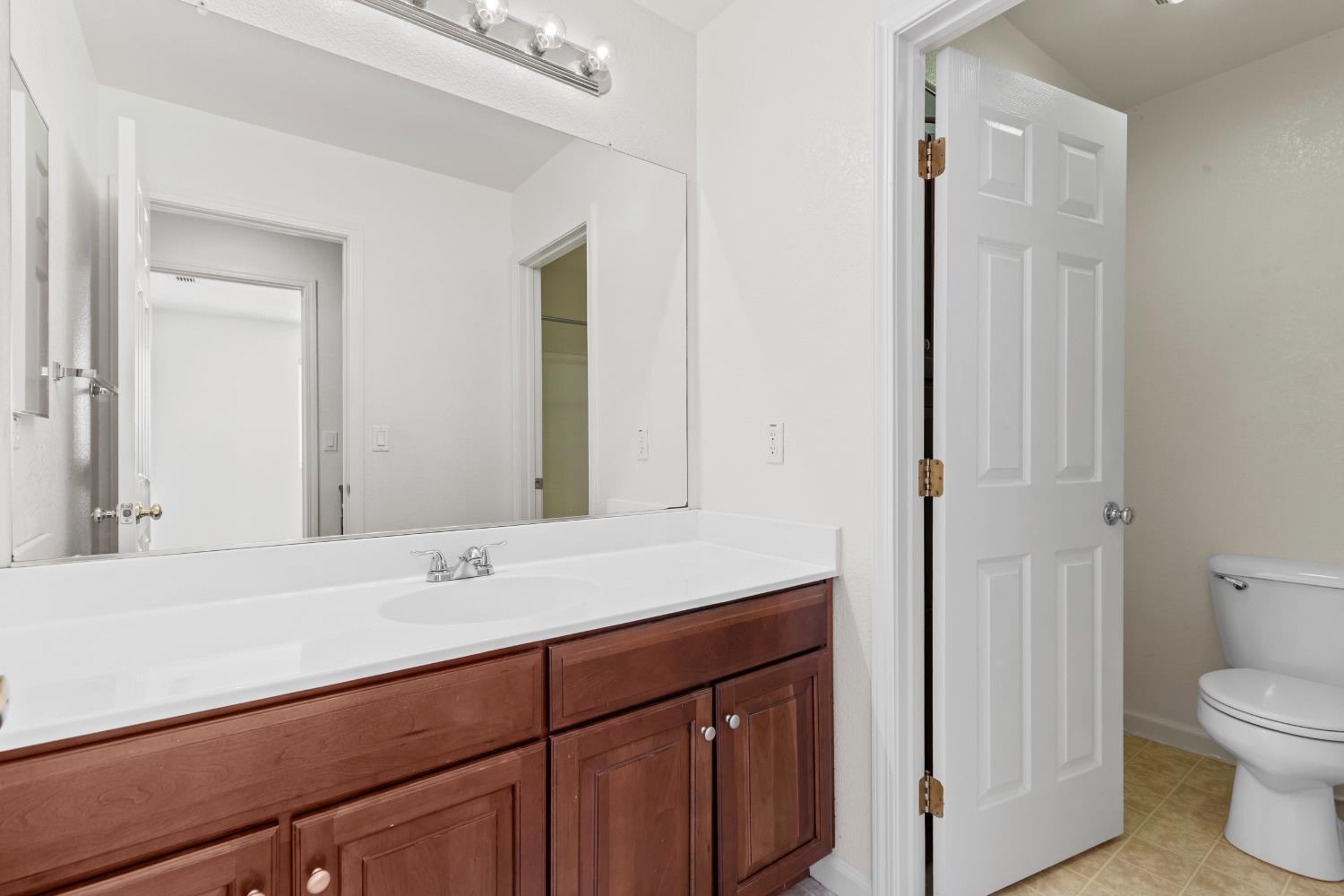 Patterson, California, 95363, United States, 5 Bedrooms Bedrooms, ,4 BathroomsBathrooms,Residential,For Sale,1976897