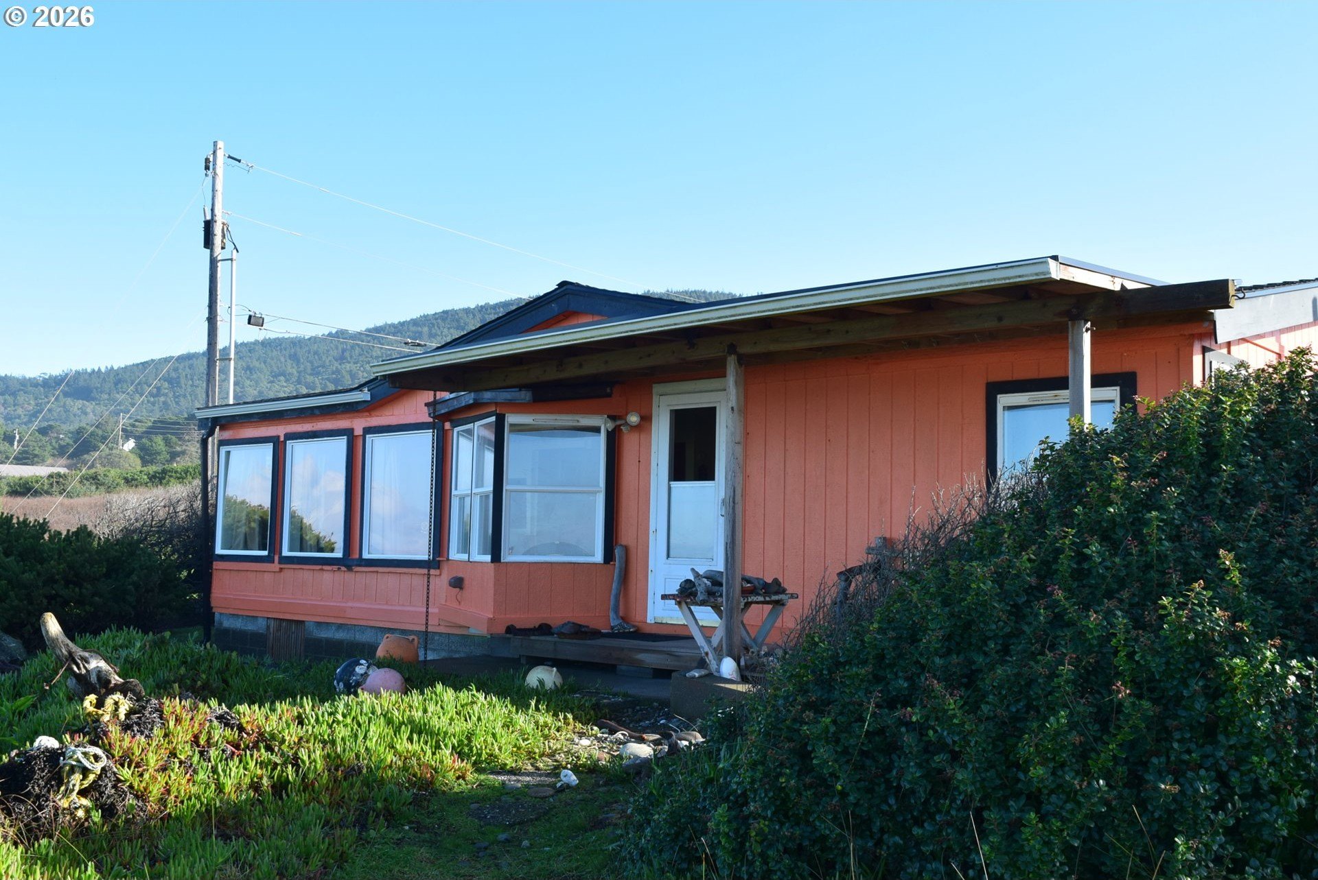 GoldBeach, Oregon, 97444, United States, 2 Bedrooms Bedrooms, ,2 BathroomsBathrooms,Residential,For Sale,2008579