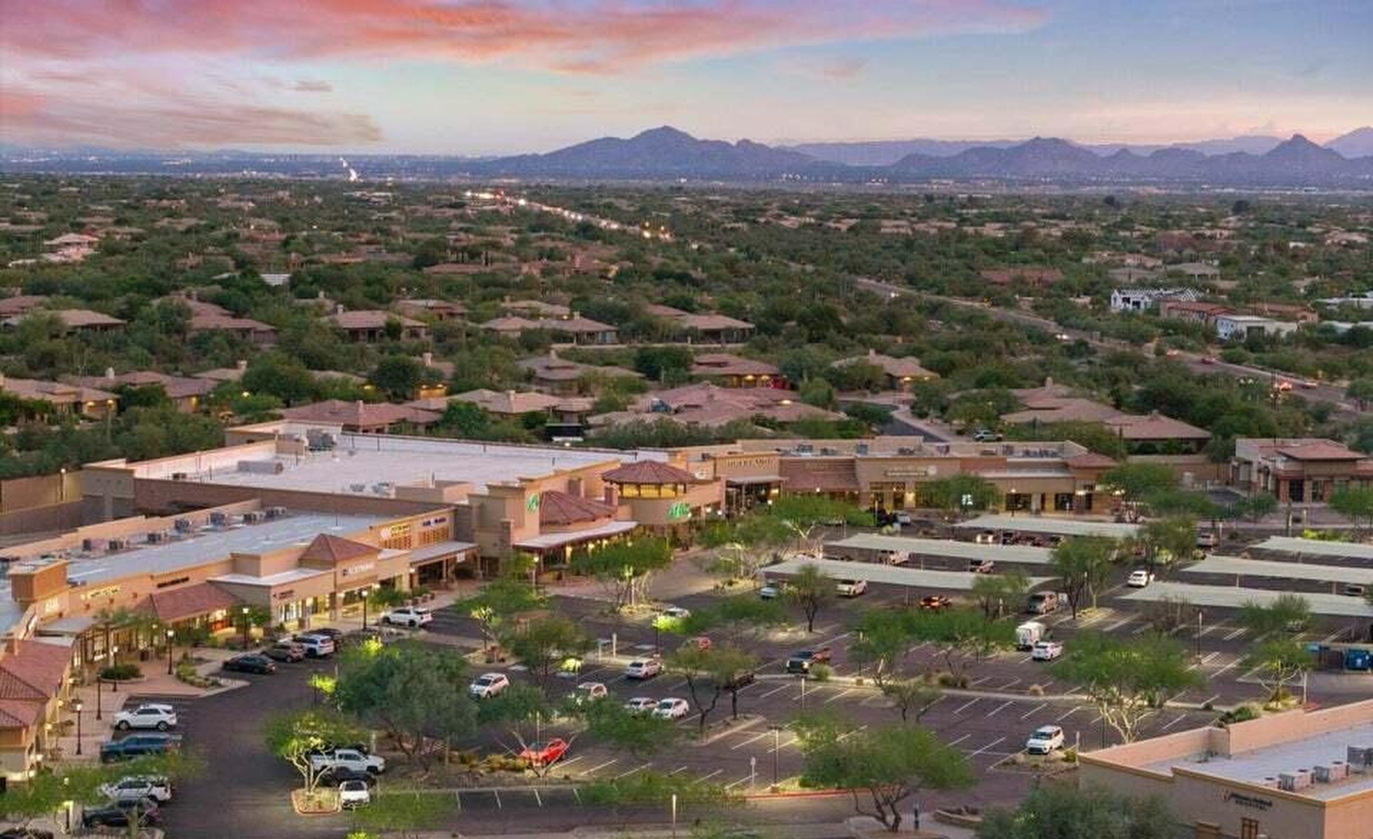  7696 E Moura Dr  Scottsdale, AZ - 物件實景