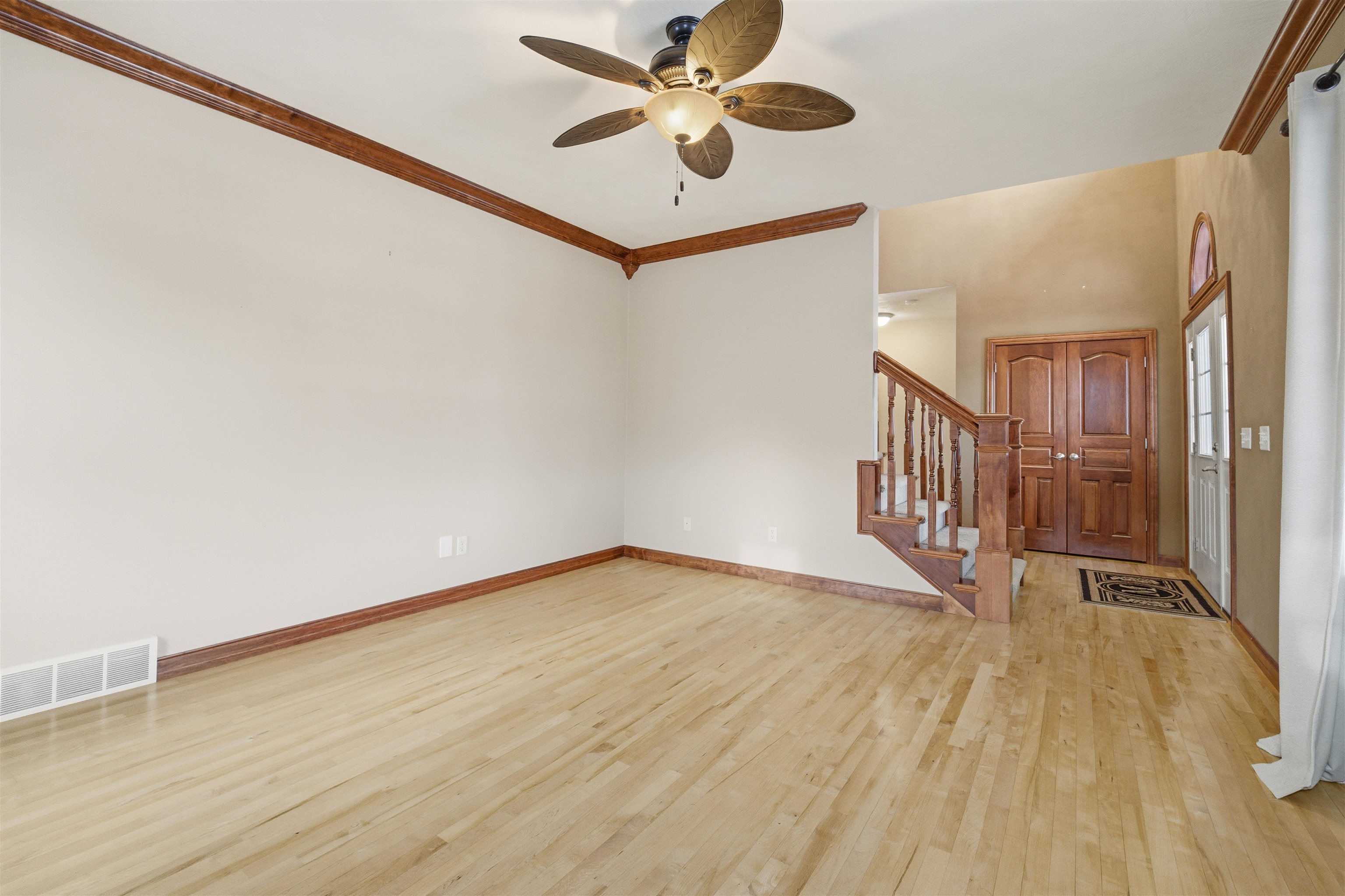 Oshkosh, Wisconsin, 54904, United States, 4 Bedrooms Bedrooms, ,4 BathroomsBathrooms,Residential,For Sale,2009649